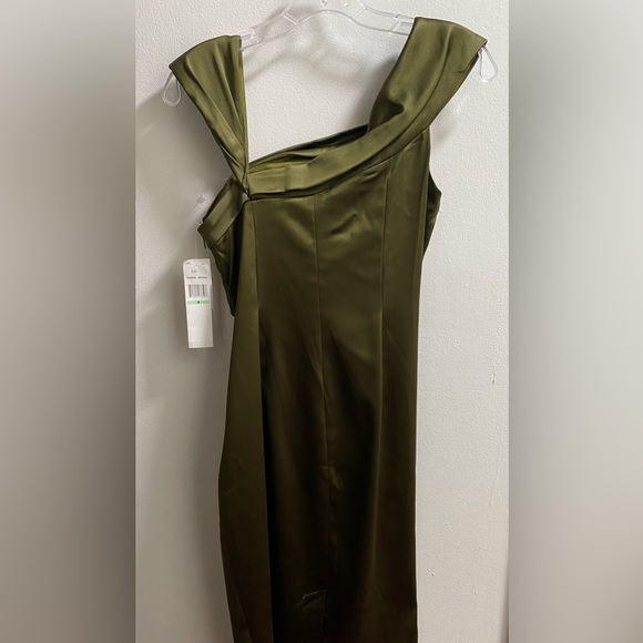 Maggy London Olive Dress - Picture 2 of 4